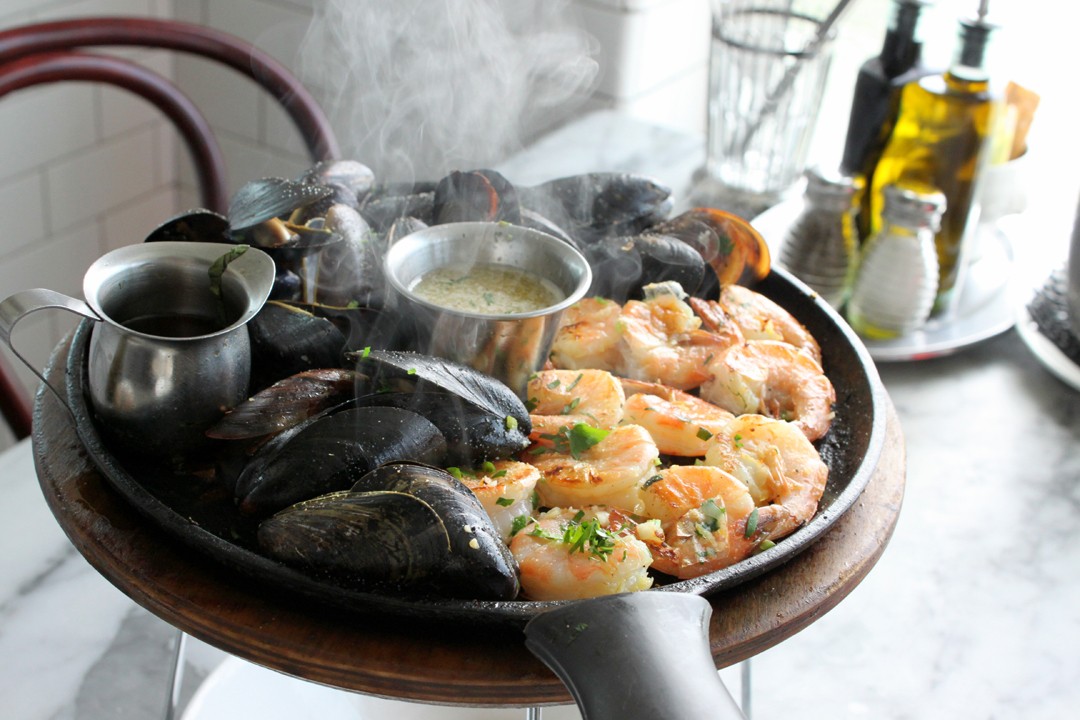 Best Crab Restaurant in San Francisco - Pier 39 Seafood